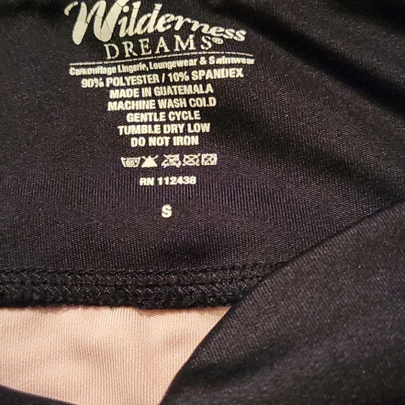 Pink Camo Shorts and Bra Set - Picture 2 of 5